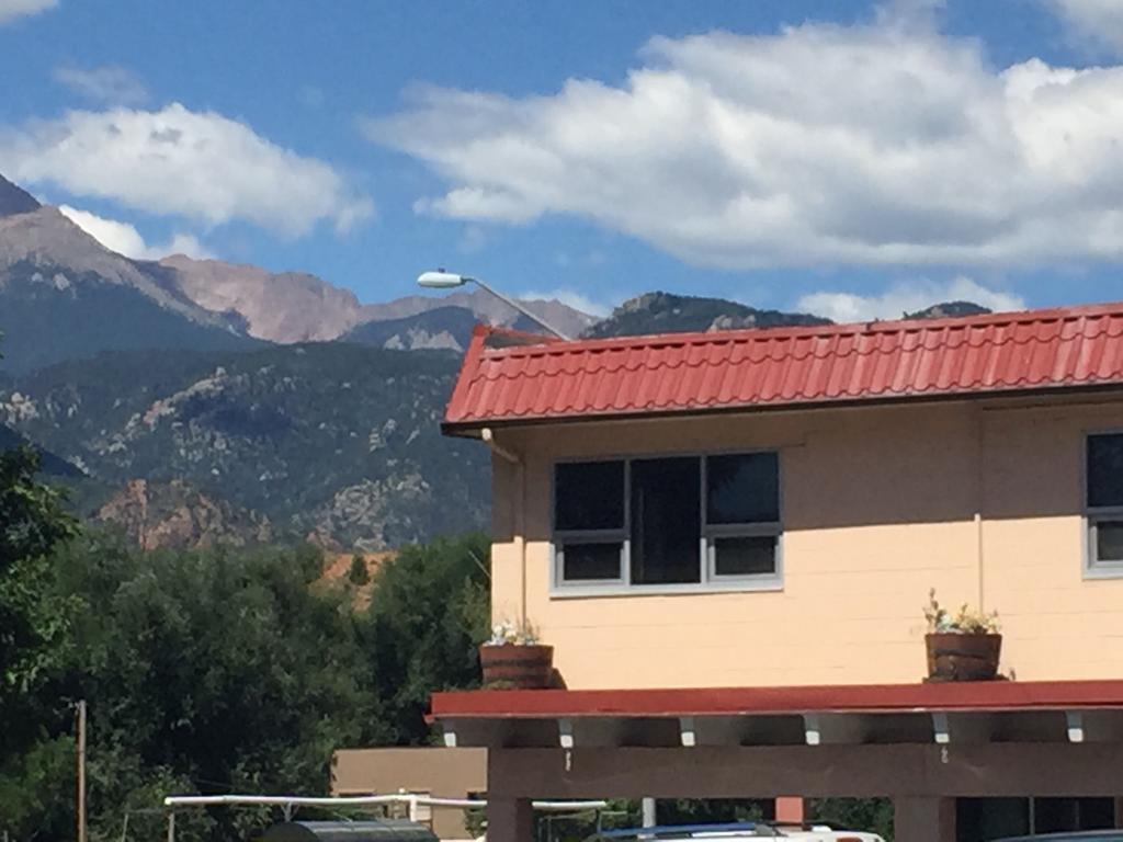 Garden Of The Gods Motel コロラドスプリングス エクステリア 写真